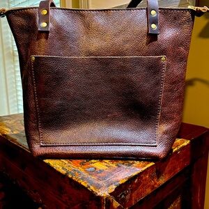 Portland Leather Goods Small zip tote bag in Coldbrew